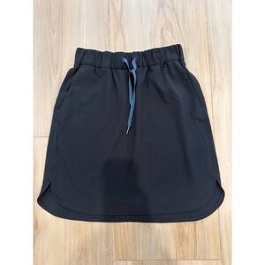 Lululemon On the Fly Skirt Black Luxtreme Travel Commute Mini Skirt Size 6